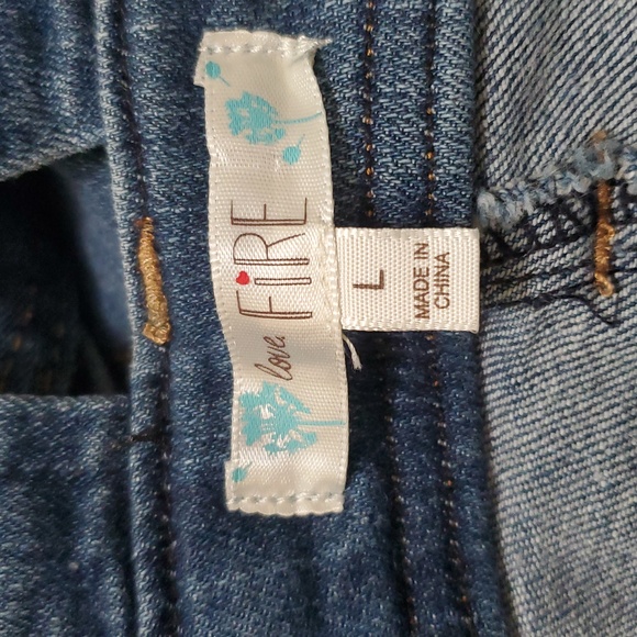 Denim Overalls W/ Rose Gold Hardware. - Picture 8 of 9